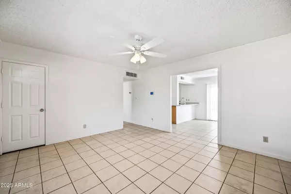 Phoenix, AZ 85035,2208 N 47TH Lane