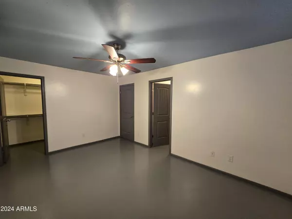 Phoenix, AZ 85008,2302 N 36TH Street #2