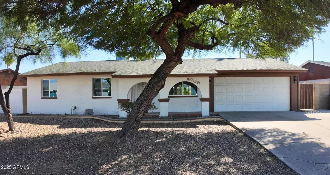 4209 W Yucca Street, Phoenix, AZ 85029