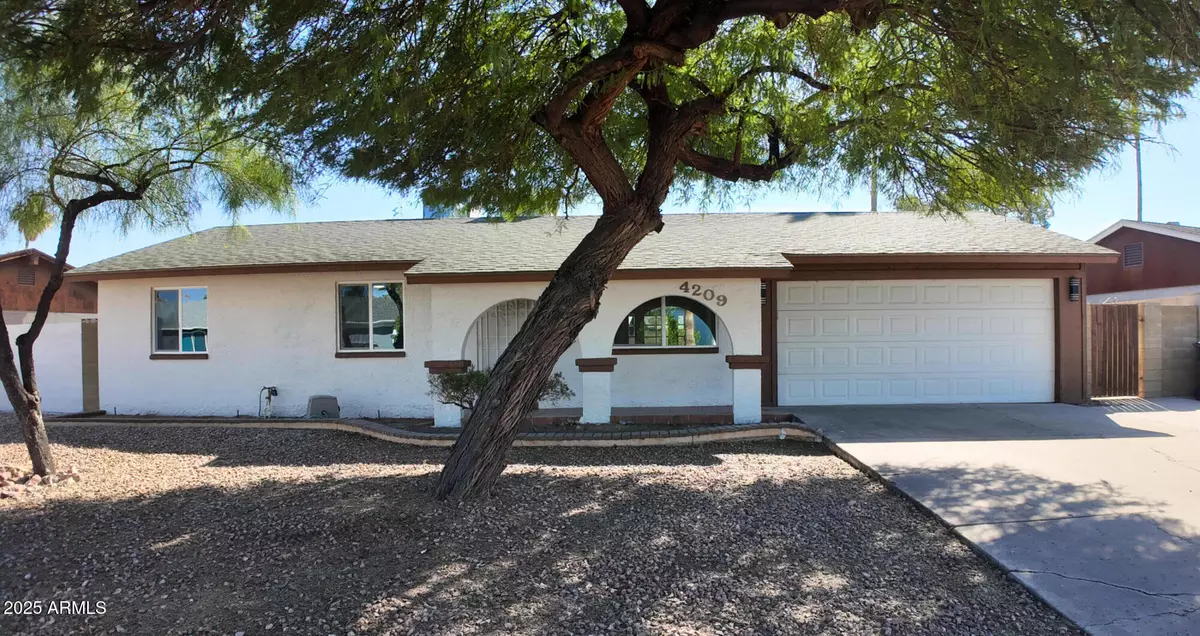 Phoenix, AZ 85029,4209 W Yucca Street
