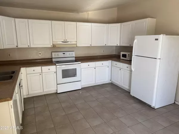 Apache Junction, AZ 85120,11020 E UNIVERSITY Drive