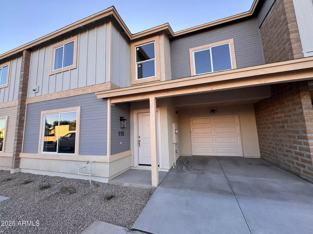 Mesa, AZ 85210,523 S PASADENA -- #115