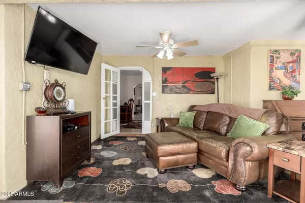 Scottsdale, AZ 85257,6830 E EDGEMONT Avenue