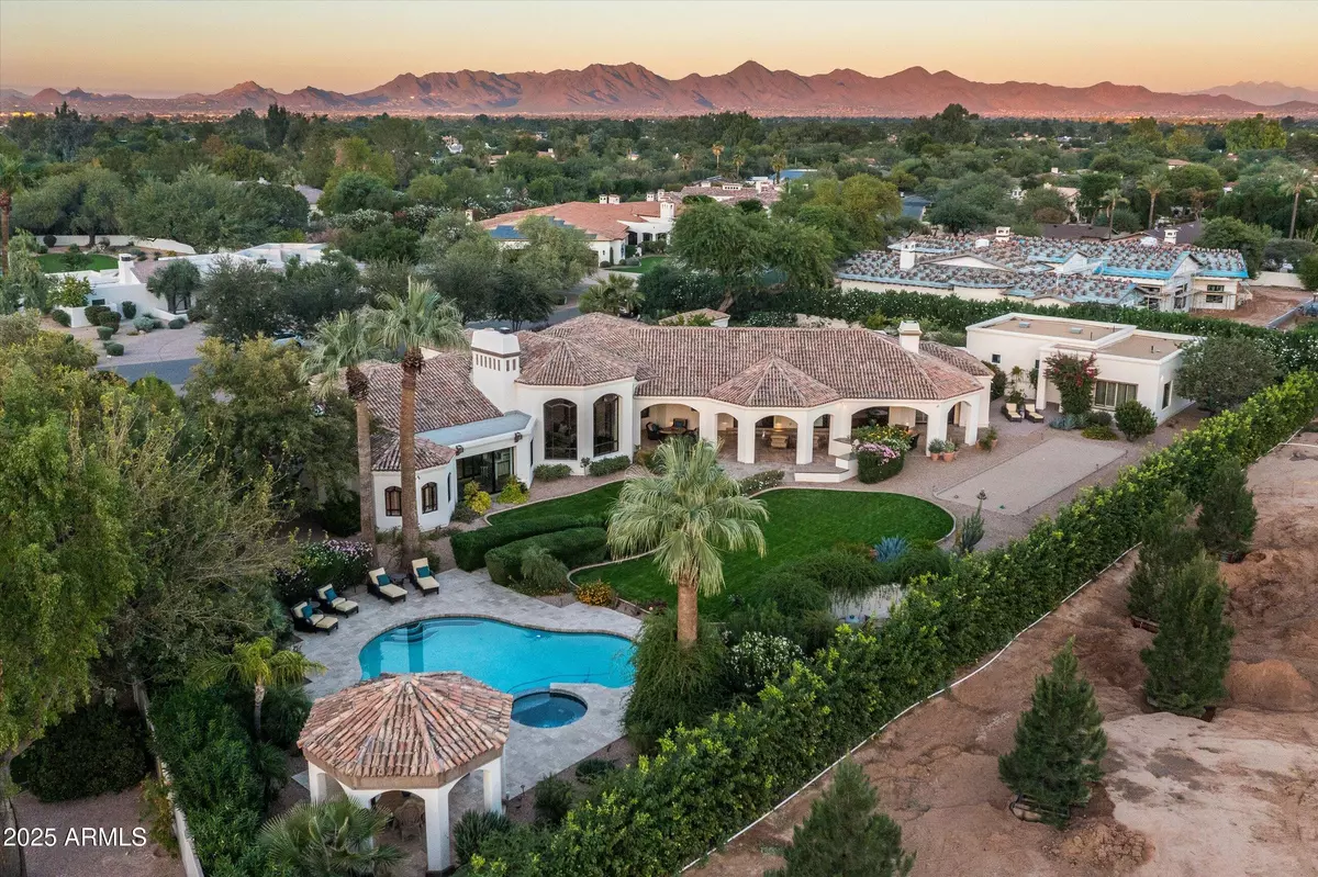 Paradise Valley, AZ 85253,5747 E CABALLO Drive