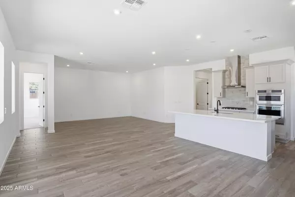 Phoenix, AZ 85041,10309 S 20th Lane