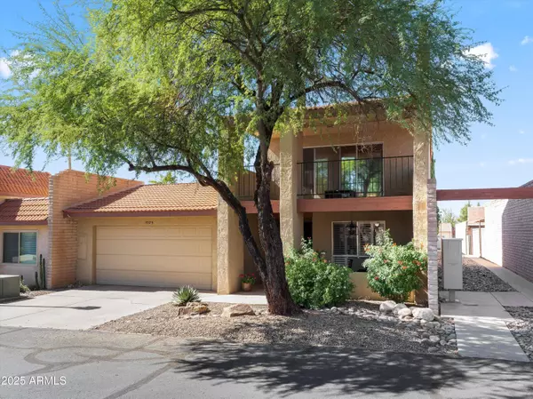 5725 N CAMINO DE LAS ESTRELLAS --, Tucson, AZ 85718