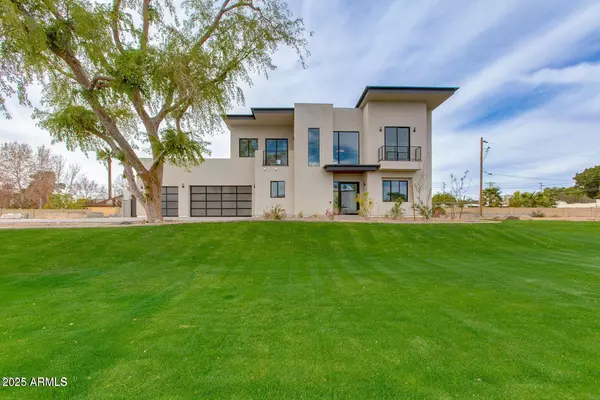 Phoenix, AZ 85021,100 W NORTHERN Avenue #15