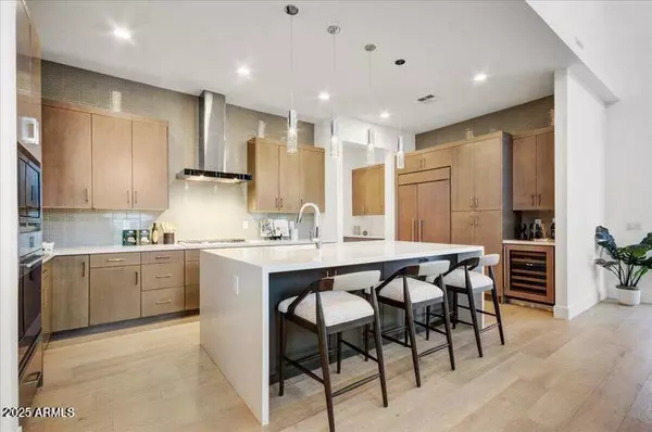 Phoenix, AZ 85021,100 W NORTHERN Avenue #4