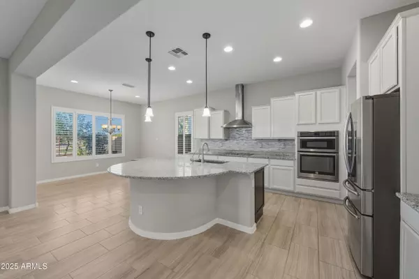 Chandler, AZ 85249,6110 S PINALENO Place