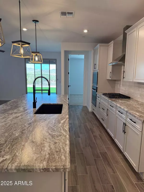 Peoria, AZ 85383,13286 W EAGLE FEATHER Road