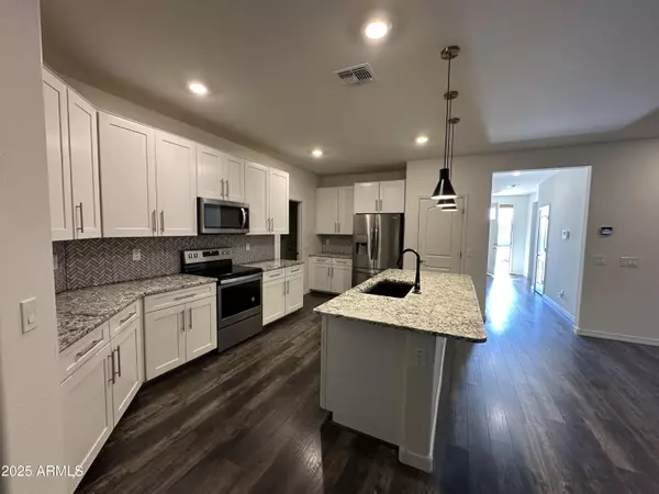 Surprise, AZ 85387,17338 W MOLLY Lane