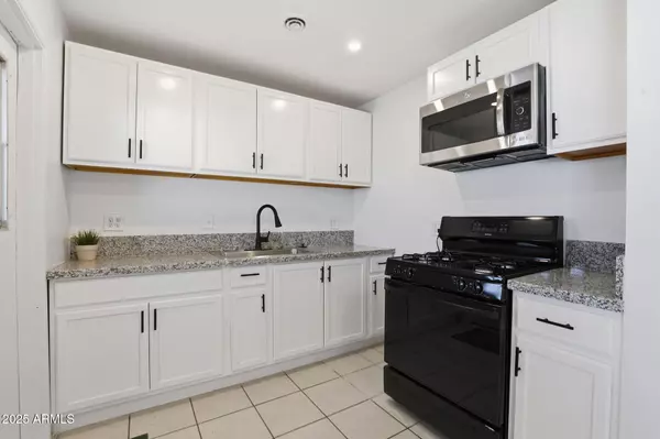 Phoenix, AZ 85009,2001 N 39TH Avenue