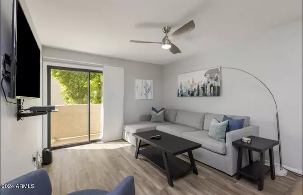 Scottsdale, AZ 85257,935 N GRANITE REEF Road #95