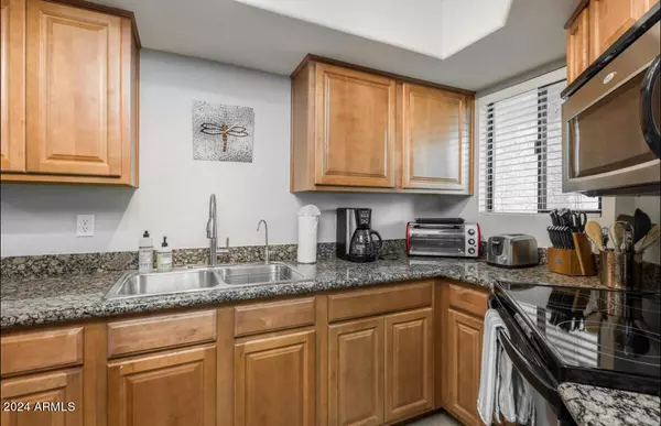 Scottsdale, AZ 85257,935 N GRANITE REEF Road #95