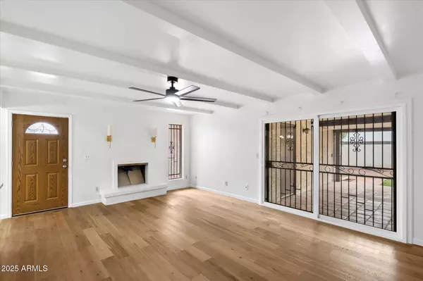 Scottsdale, AZ 85250,5520 N 77TH Place