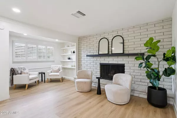 Scottsdale, AZ 85257,7827 E Moreland Street