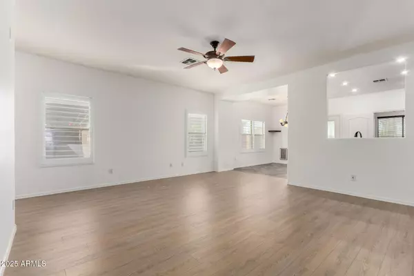 Phoenix, AZ 85042,1126 E PEDRO Road