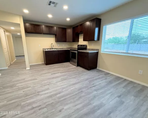 Phoenix, AZ 85041,1848 W Carson Road