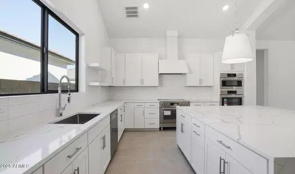 San Tan Valley, AZ 85140,668 E Greenback Drive