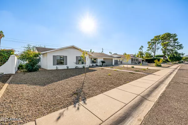 Phoenix, AZ 85028,3423 E Beryl Lane