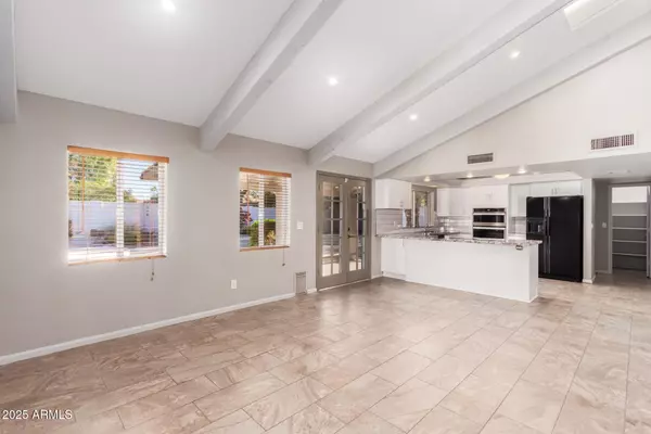 Scottsdale, AZ 85258,10021 N 74TH Place