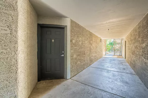 Phoenix, AZ 85016,2025 E CAMPBELL Avenue #129