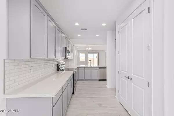 Surprise, AZ 85388,16834 W HOPE Drive