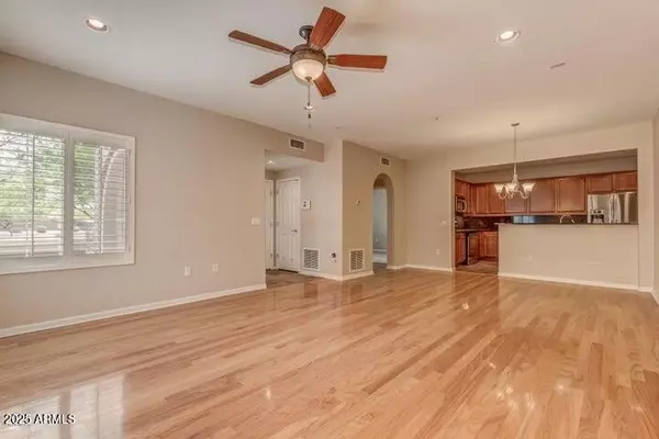 Phoenix, AZ 85050,3935 E ROUGH RIDER Road #1078