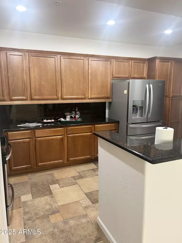 Phoenix, AZ 85050,3935 E ROUGH RIDER Road #1078