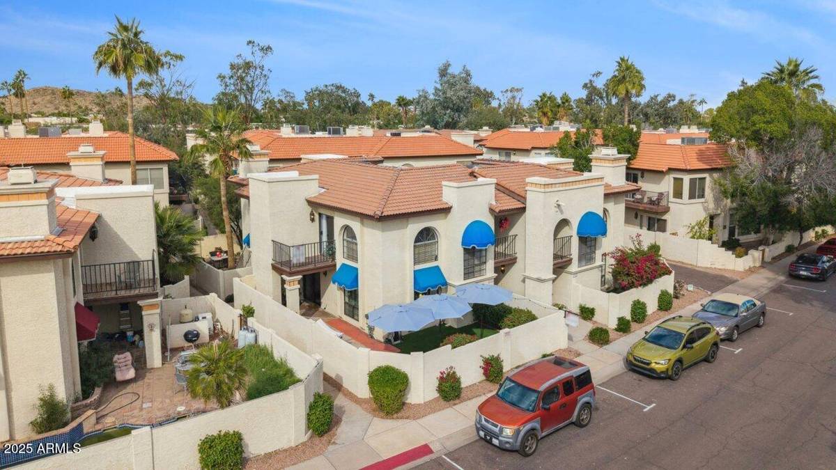 Phoenix, AZ 85044,5002 E SIESTA Drive #2