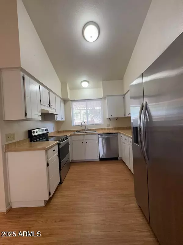 Sierra Vista, AZ 85635,433 MEADOWS Drive