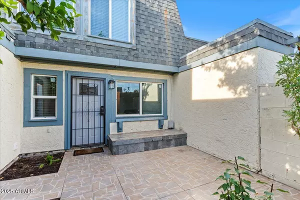 Phoenix, AZ 85051,3212 W Royal Palm Road