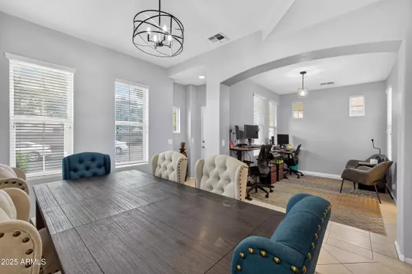 Gilbert, AZ 85295,1891 S VOYAGER Drive