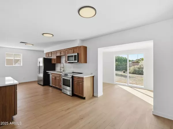 Apache Junction, AZ 85120,1428 S PALO VERDE Drive