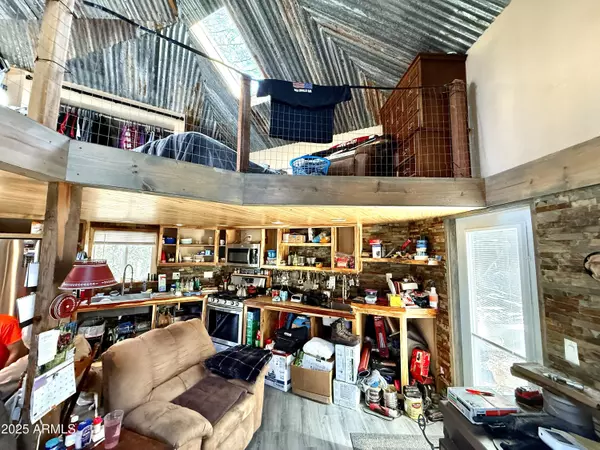 Crown King, AZ 86343,7139 E VERNON MARTIN Drive