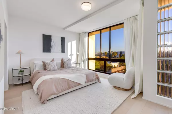 Phoenix, AZ 85004,312 E WINDSOR Avenue #13