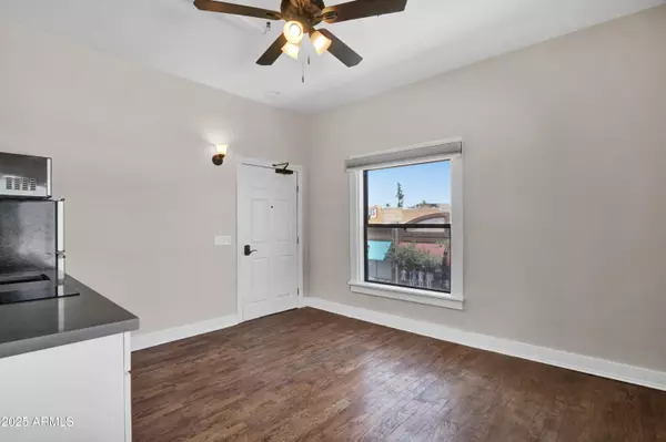 Glendale, AZ 85301,5753 W GLENDALE Avenue #202