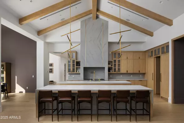 Paradise Valley, AZ 85253,5636 E CABALLO Drive