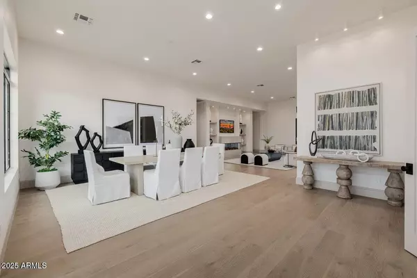 Phoenix, AZ 85018,3301 E ELM Street