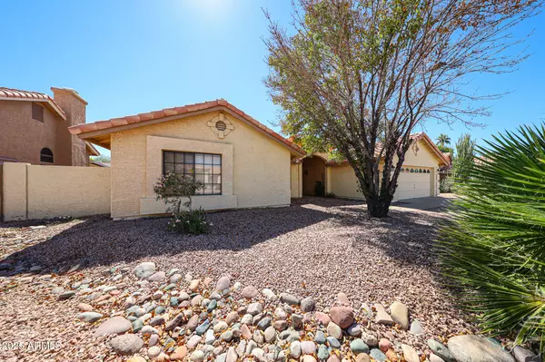 Tempe, AZ 85284,813 E COURTNEY Lane