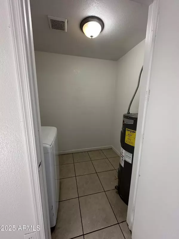 Phoenix, AZ 85035,6825 W VERNON Avenue