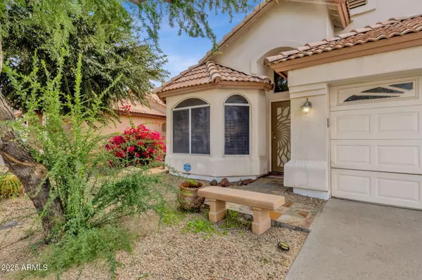 Phoenix, AZ 85023,517 W AIRE LIBRE Avenue