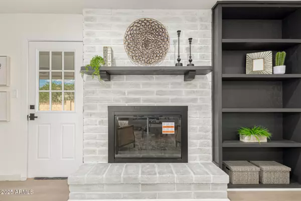 Mesa, AZ 85205,6048 E HOBART Street