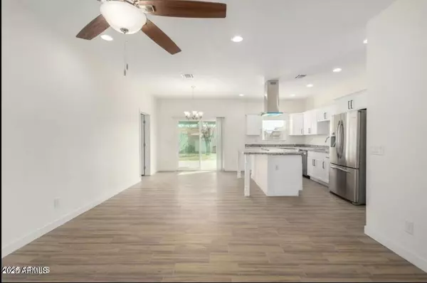 Phoenix, AZ 85035,5901 W GRANADA Road