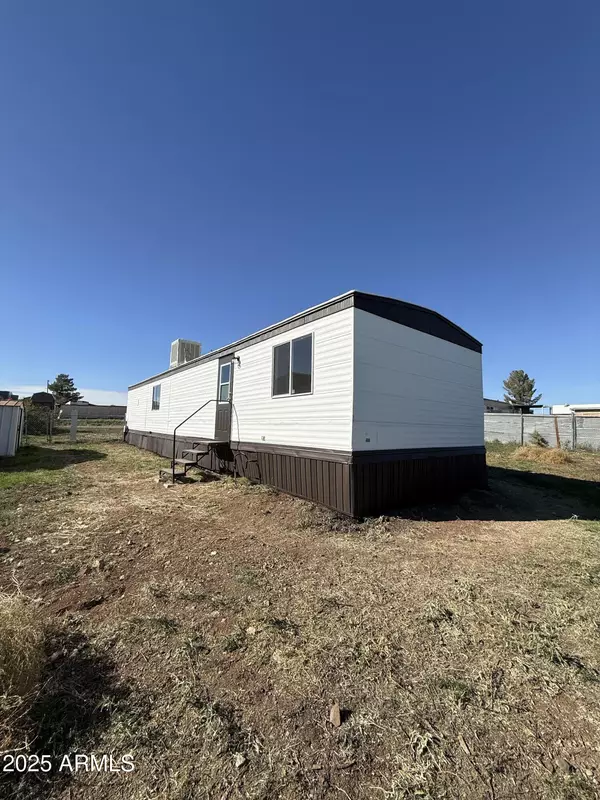 Mayer, AZ 86333,15835 S CORDES LAKES Drive