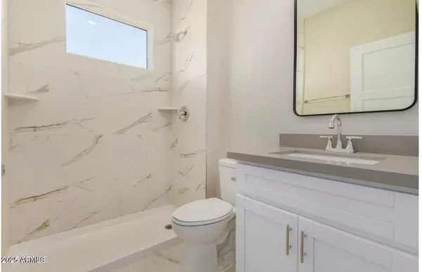 Phoenix, AZ 85034,1305 E MADISON Street