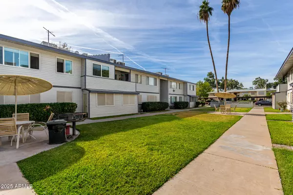 Phoenix, AZ 85017,2533 W Rose Lane