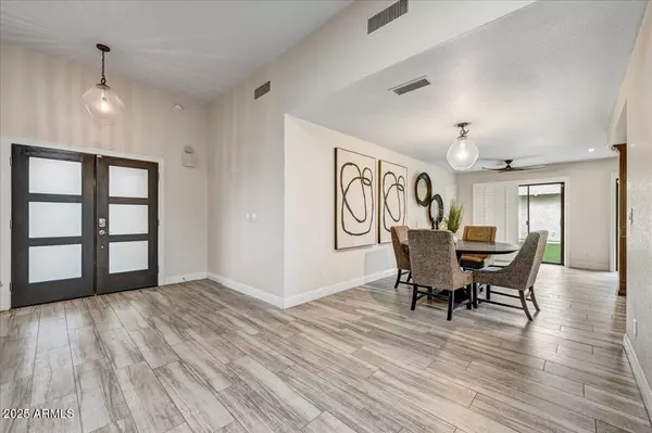 Scottsdale, AZ 85258,8184 E DEL CUARZO Drive