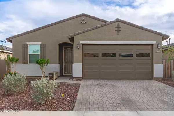 17357 W RUNNING DEER Trail, Surprise, AZ 85387