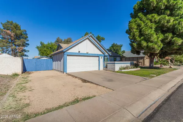 Chandler, AZ 85225,668 E ESTRELLA Drive